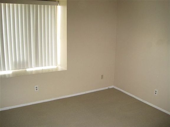 5th image of 2003 S Campus Ave APT A