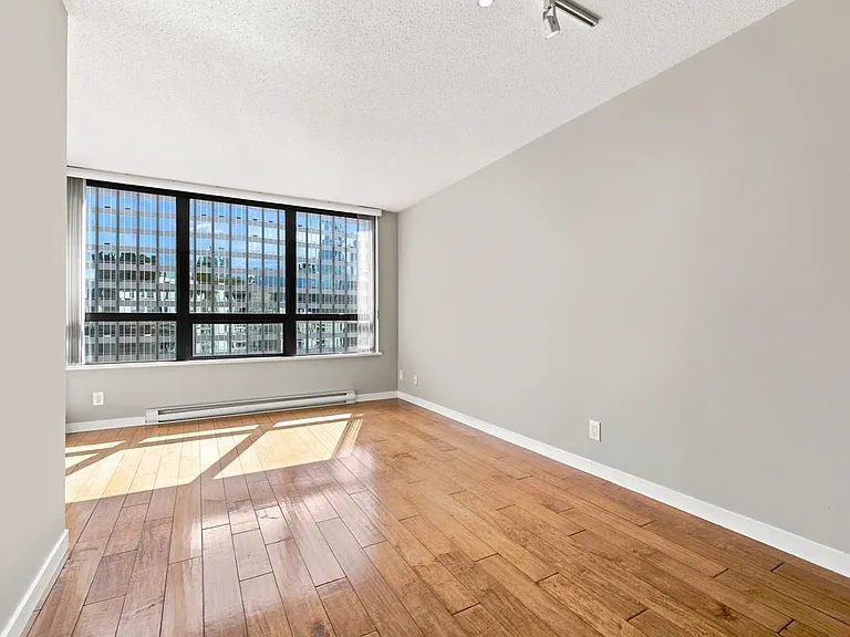 938 Smithe St #2006 — Photo 5