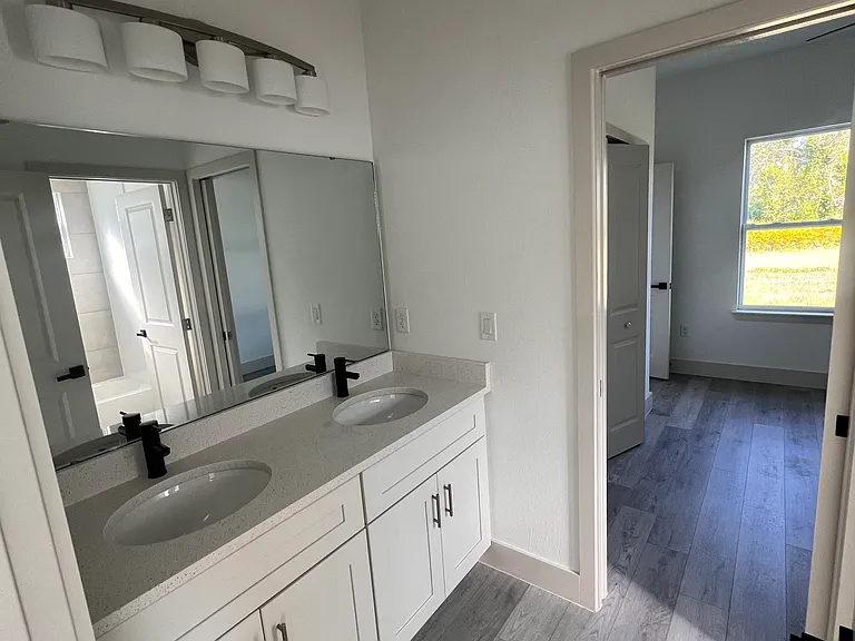 Jack & Jill Bathroom