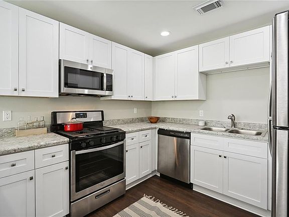 4th image of 6960 Virgilian St