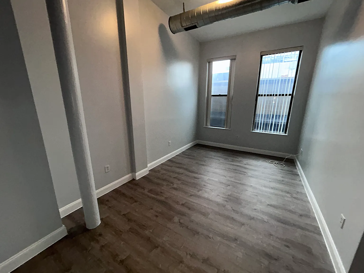 1 bed, 960 sqft, $1,600 — Photo 4