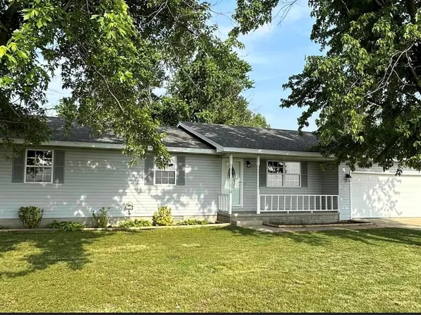 640 S Medler St, Bernie, MO 63822