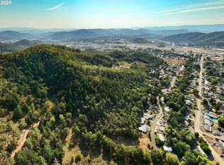 0 NE Carmen St, Roseburg, OR 97470