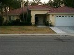 13813 Las Entradas, Bakersfield, CA 93314