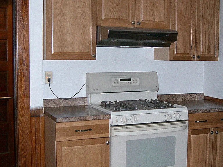 kitchen and back entrance door from back porch door (c side)