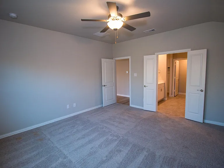 3320 Kingsdown Dr — Photo 25