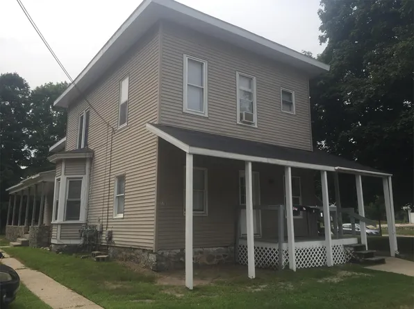 115 Woodward Ave APT 2, Big Rapids, MI 49307