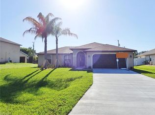 1711 SW 4th Pl, Cape Coral, FL 33991