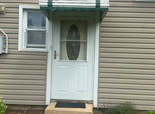 904 N Bay Ave, Massapequa, NY 11758