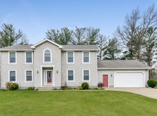 3619 Whispering Woods Dr, Muskegon, MI 49444