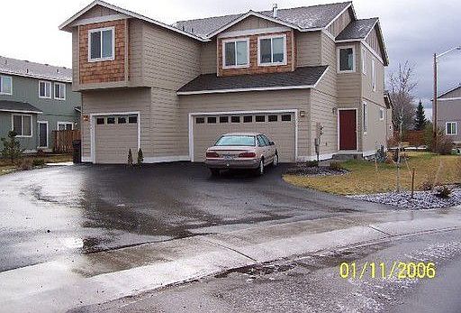 2nd image of 150 SW Cascade Mountain Ct