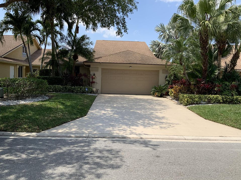 1st image of 122 Sand Pine Dr