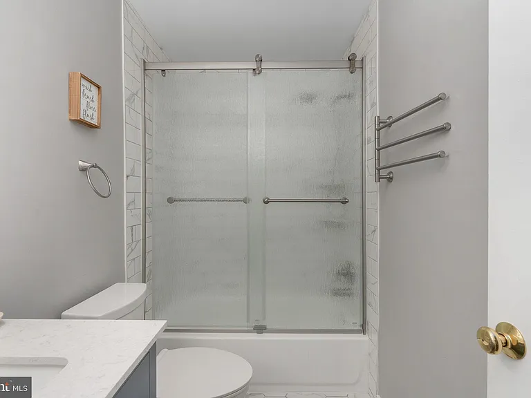 8009 Burrell Rd — Photo 21