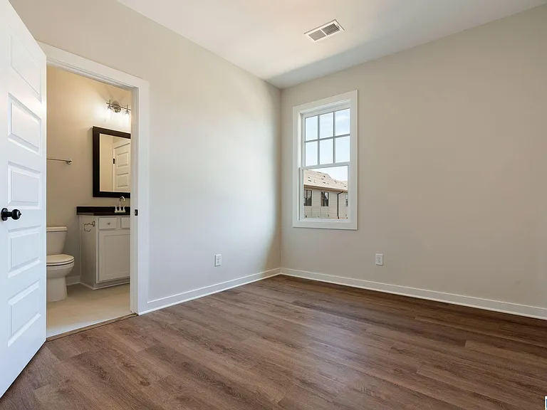 1191 Windsor Dr — Photo 23