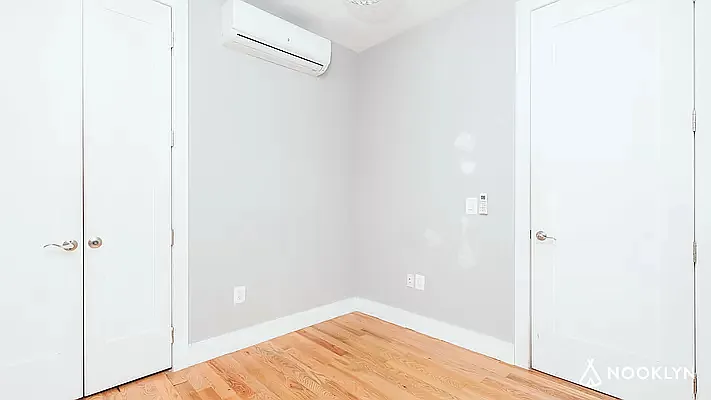 Rented by Nooklyn NYC LLC | media 14