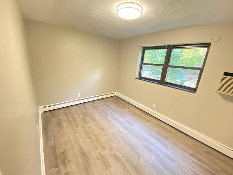 747 Highland Ave — Photo 6
