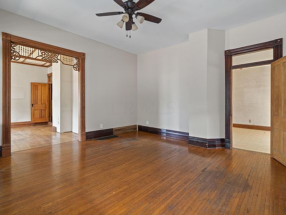 4th image of 428 W Main St