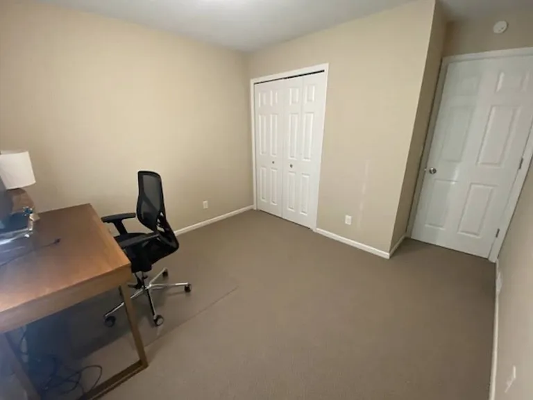 3600 Trenton Ln N — Photo 5