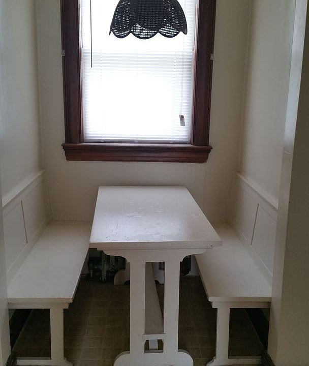2nd image of 3526 Fort Ave APT 9