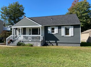 38 Pennington Dr, Burlington, VT 05408