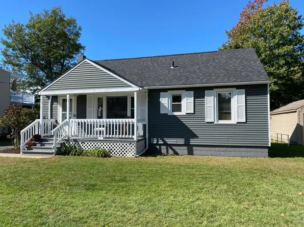 38 Pennington Dr, Burlington, VT 05408