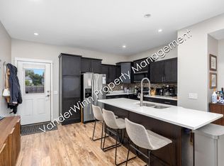 739 Bates St SE, Grand Rapids, MI 49503