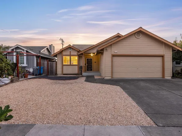 2003 Tokay Street, Santa Rosa, CA 95404