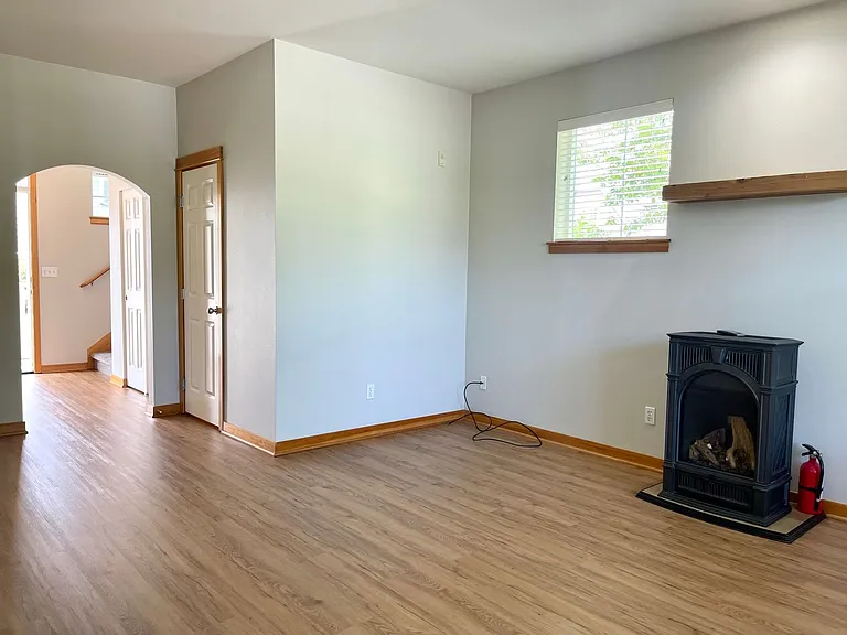 19367 Gadwall Ln NE — Photo 6