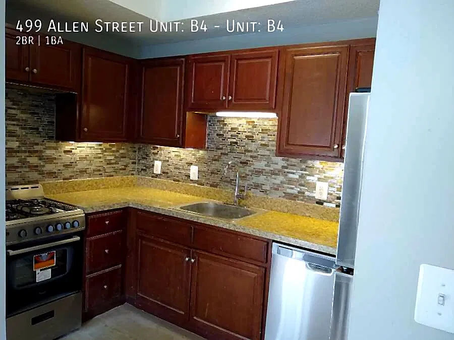 2 bed, 850 sqft, $1,750 — Photo 2