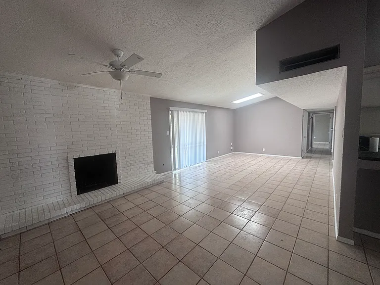 10128 Shipley Ave — Photo 10