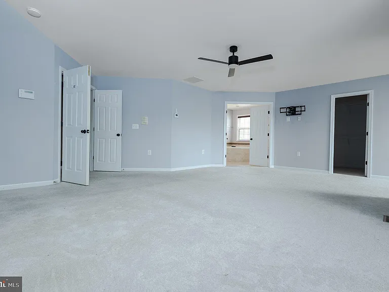 105 Ticonderoga Dr — Photo 17