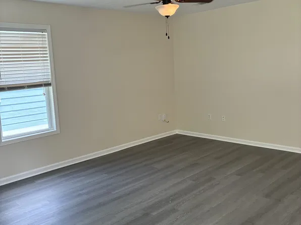 6205 W Forrest St, Bay Saint Louis, MS 39520