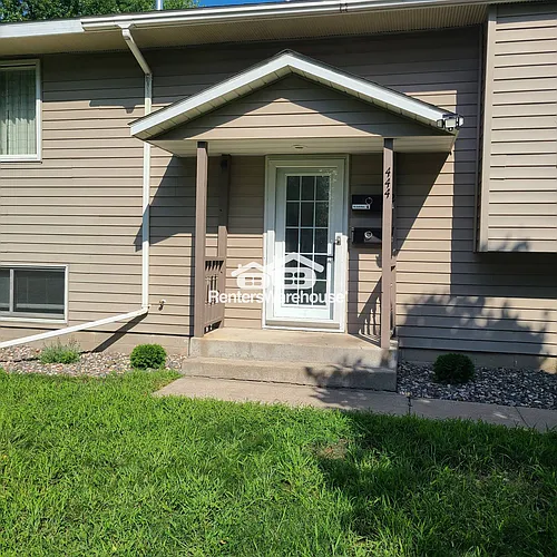 444 29th Ave N #1 Photo 1