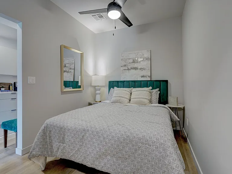 Ayva at Midtown — Photo 18
