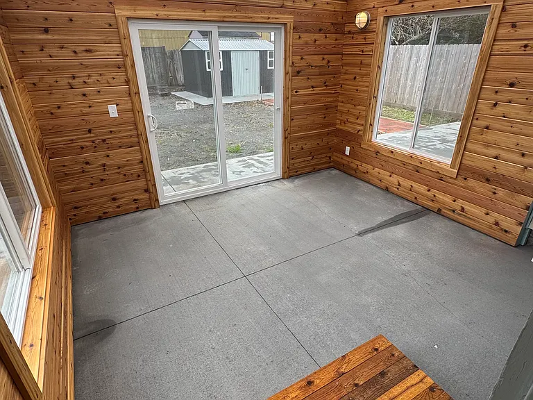 985 Crescent Way — Photo 7