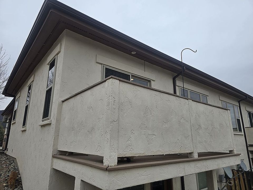 1st image of 141 Castle Ridge Dr