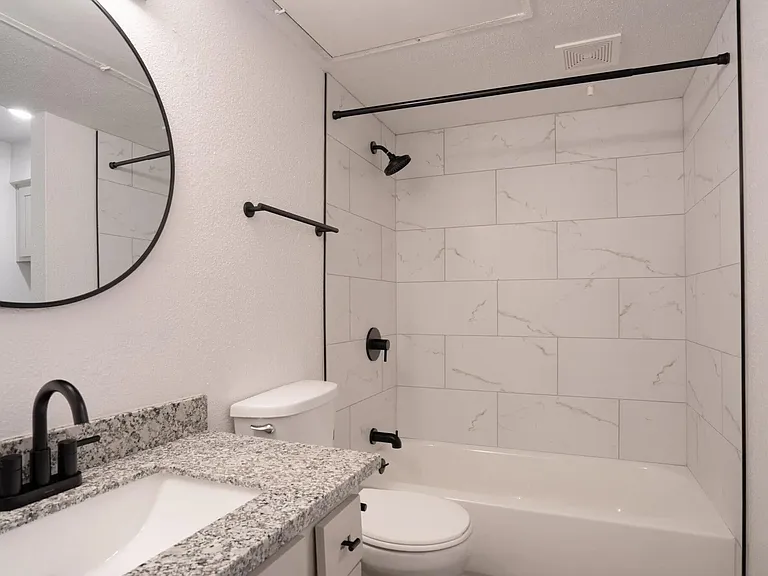 Skylar Pointe — Photo 17