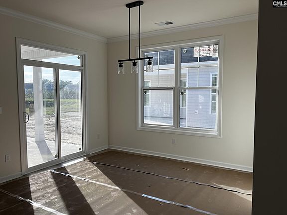 4th image of 2177 Allan Crest Rd