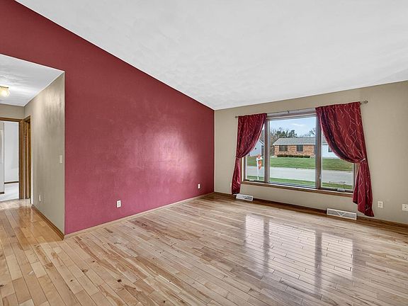 3rd image of 588 Washington Street
