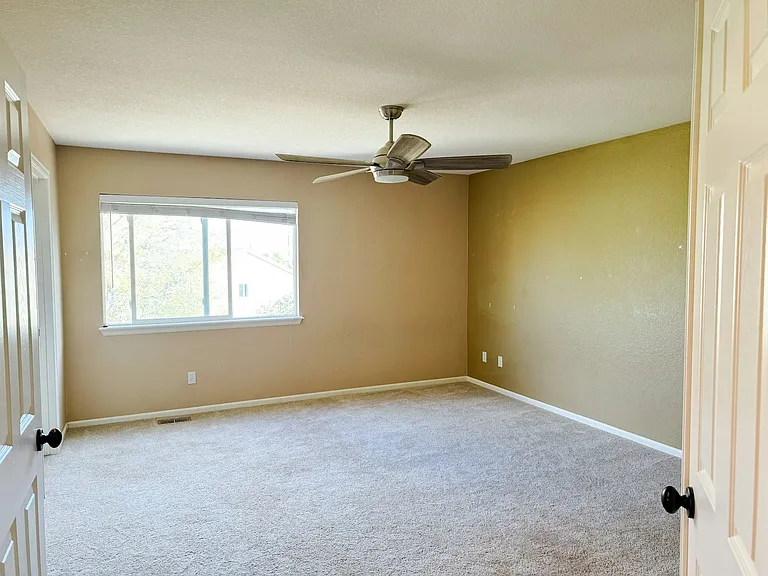4816 Ireland Ct — Photo 8