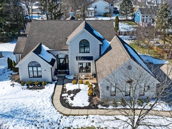 321 Windcroft Dr, Westerville, OH 43082