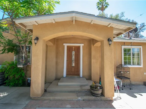 23760 Elsinore Ln, Canyon Lake, CA 92587