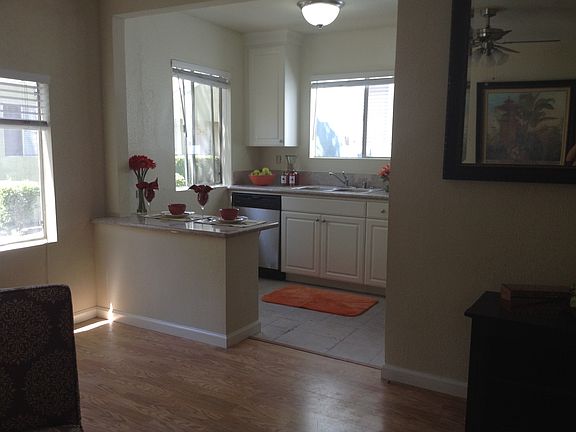 4th image of 616 E Garfield Ave #616C