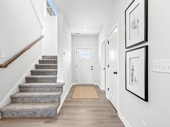 5th image of 440 Pomeroy Dr Lot 204