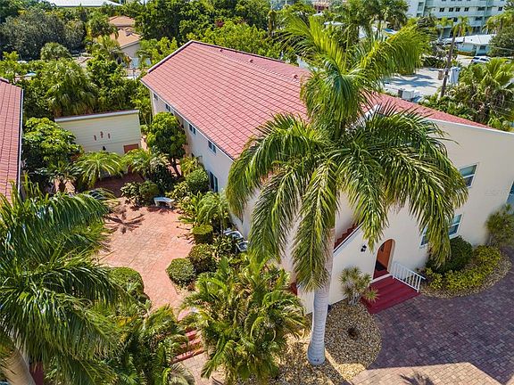 5th image of 6706 Sarasea Cir #201
