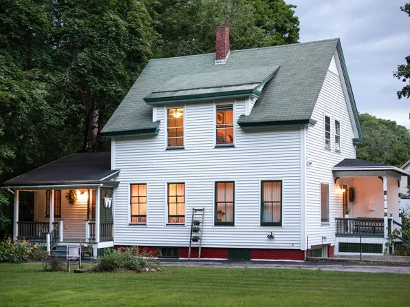 7 Bryan Court, Rockingham, VT 05101