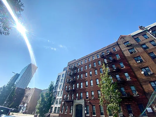 Rented by Lang Realty LLC | media 20