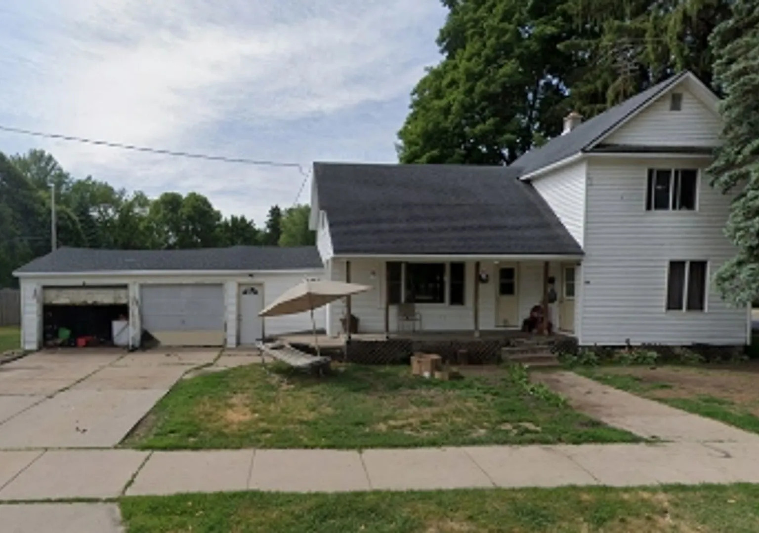 Videotour: 2-Story Townhome With A Garage! Pets Welcome — Photo 1
