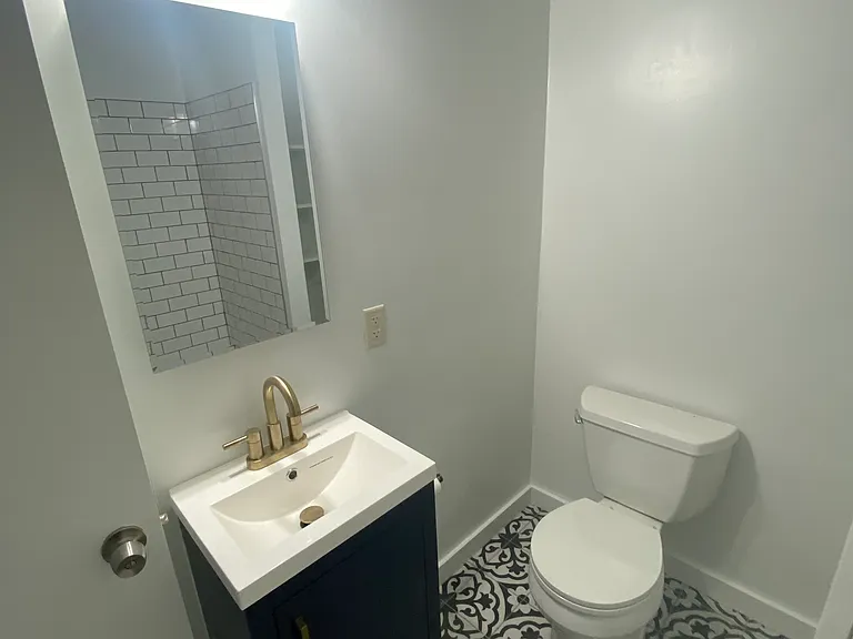 1501 W Girard Ave #F — Photo 9