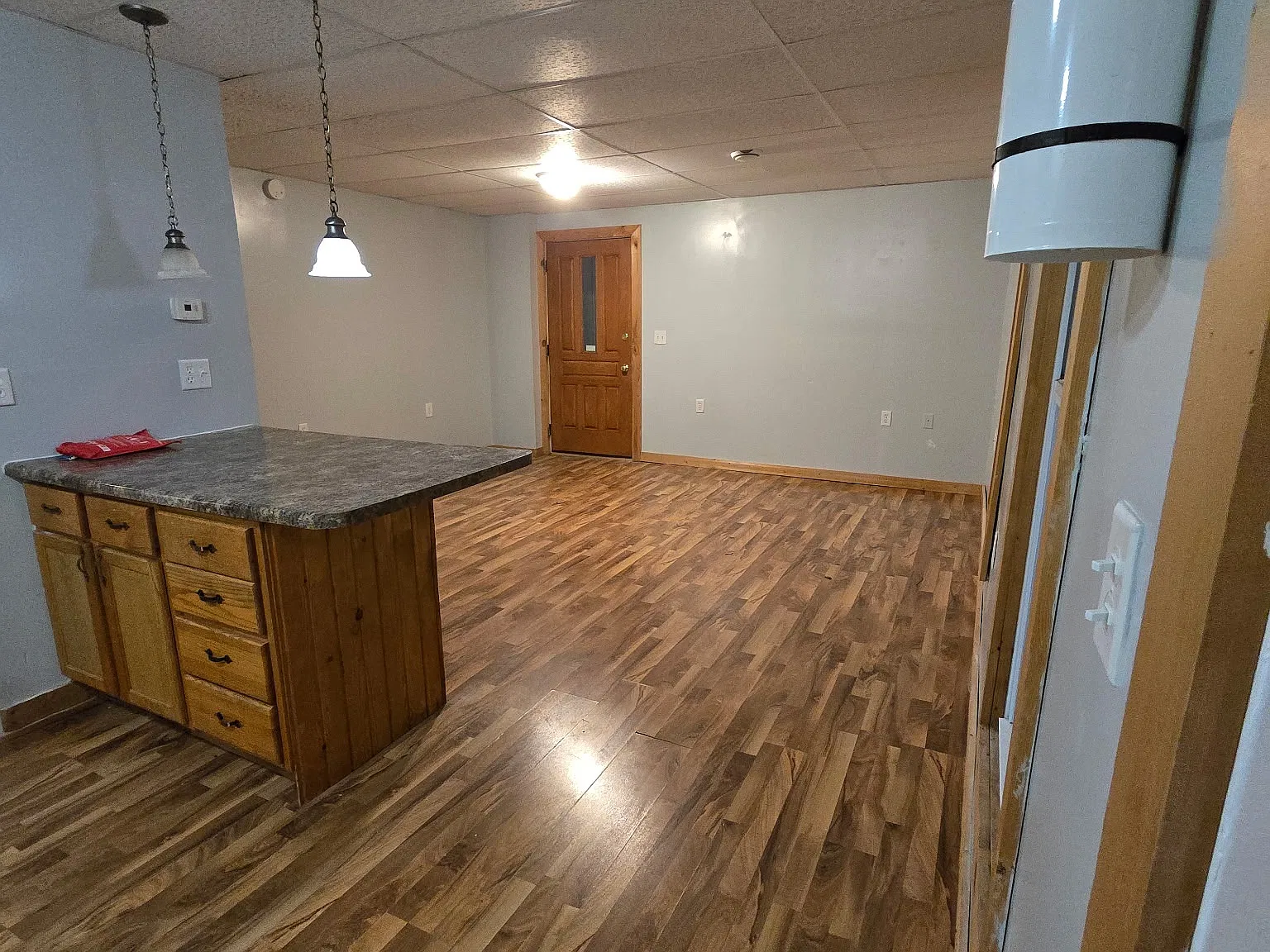 2 bed, 1000 sqft, $900 — Photo 2